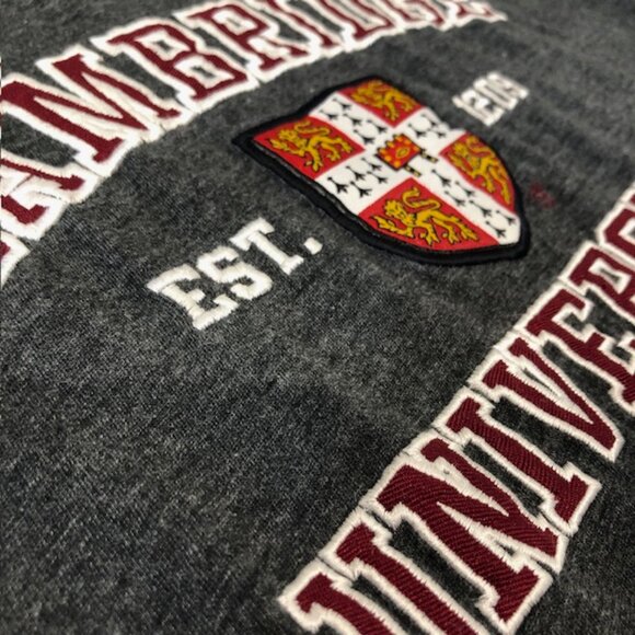 University of Cambridge Official Embroidered Patch Unisex T-Shirt Size M - Picture 5 of 16